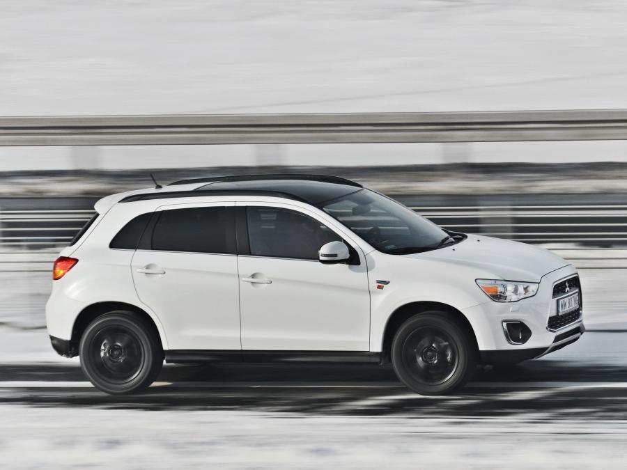  Mitsubishi ASX RalliArt 2014 года  (фото 8 из 21)